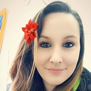 Meet your Posher, Crystal
